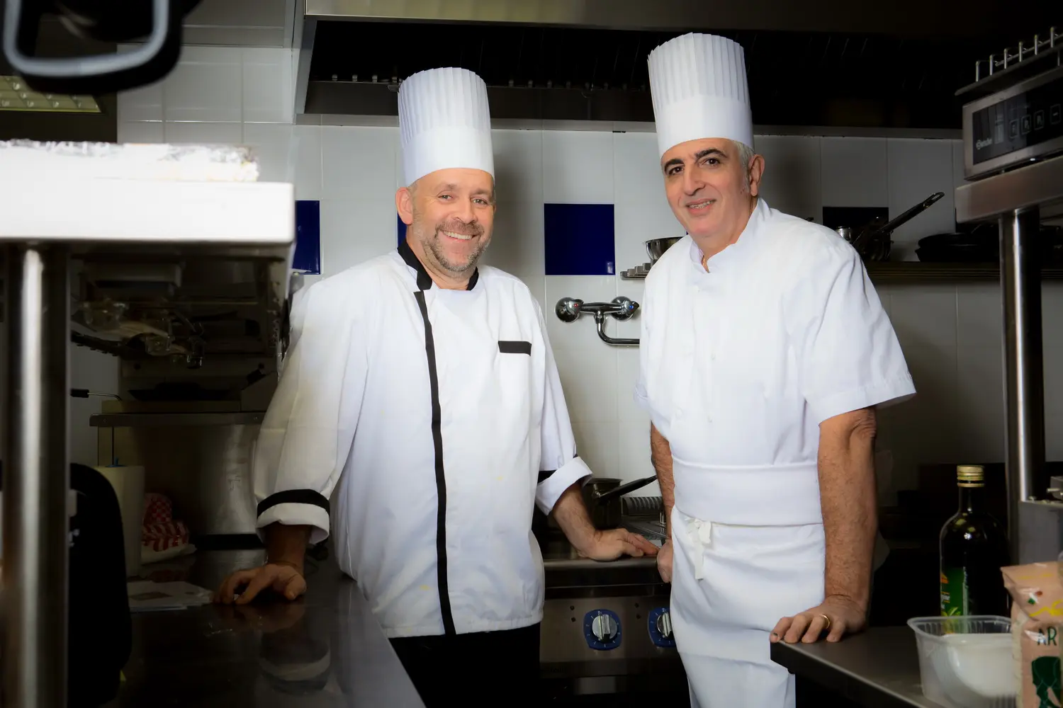 Gli chef del Casa Leya in cucina
