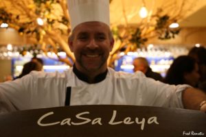 Image représentant un membre de l'équipe du Casa Leya, le chef de cuisine Dominique