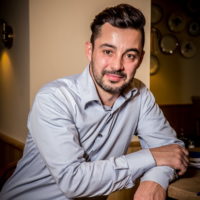 Bertrand Image représentant un membre de l'équipe du Casa Leya, Le directeur Bertrand